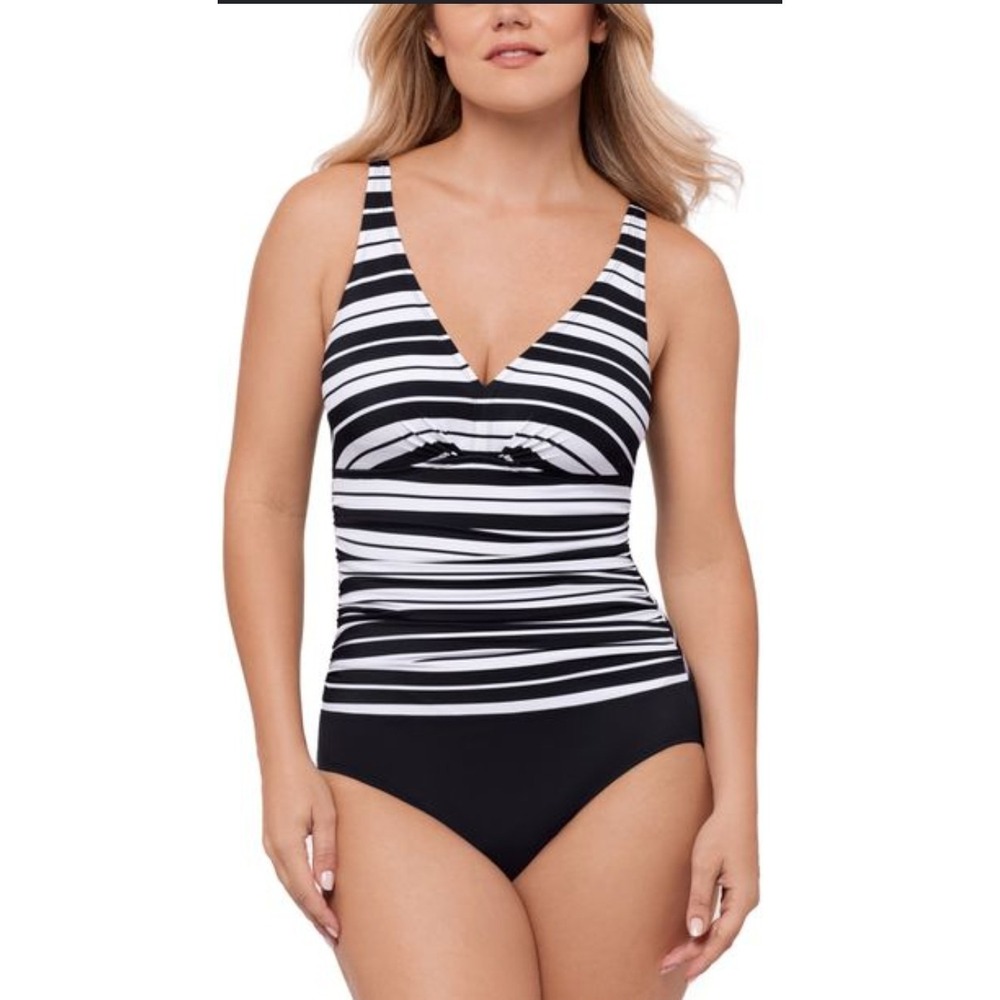 Women's 12 One Piece Bathing Suit Striped Tummy-Control One-Piece Swimsuit Black